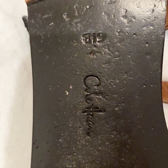 Cole Hann Sandal - Picture 7 of 9